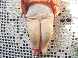 PAPER MACHE BRUNETTE_05